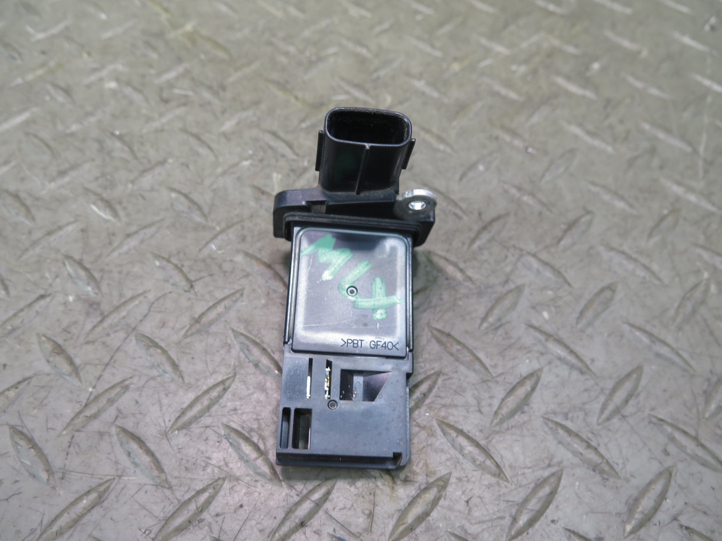2008-2015 Lexus URJ201L LX570 Mass Air Flow Meter MAF Sensor