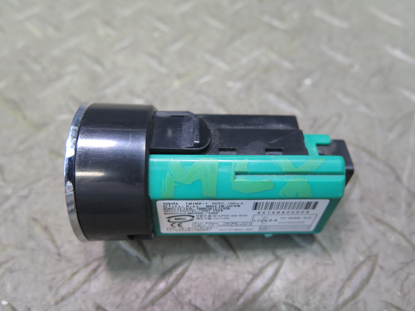 2008-2011 Lexus URJ201L LX570 Engine Power Ignition Button Start/stop Switch