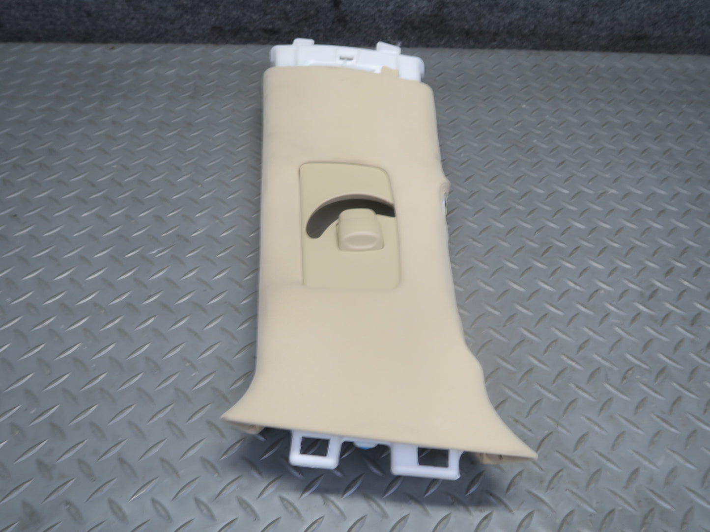 2008-2011 Lexus URJ201L LX570 Left & Right Side B-pillar Upper Trim Panel Set