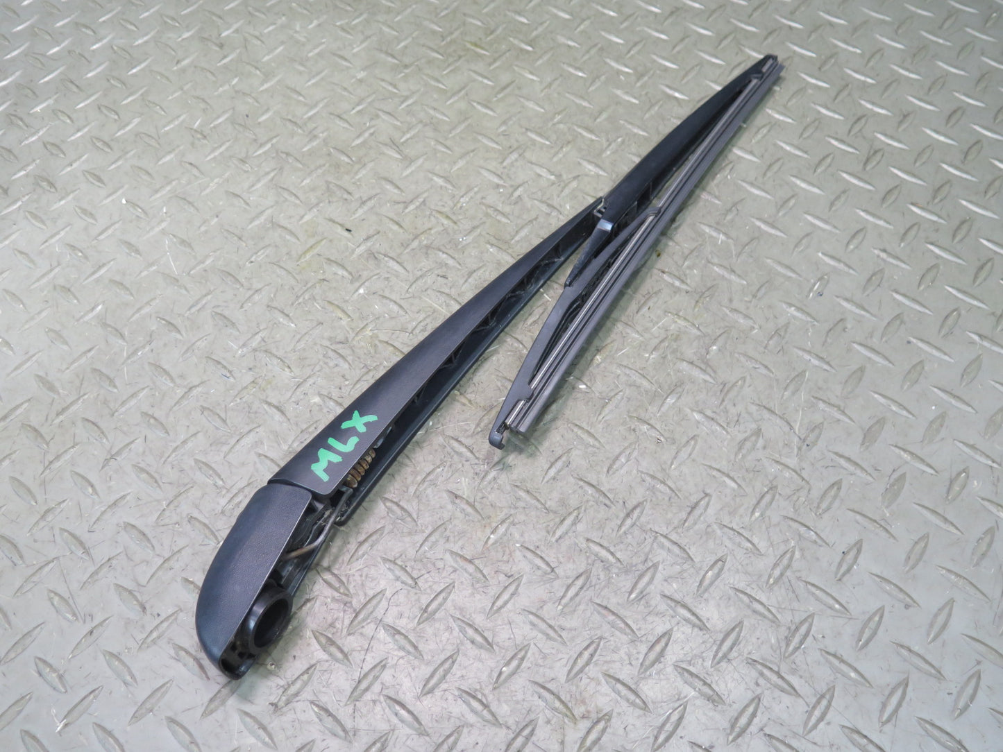 2008-2015 Lexus URJ201L LX570 Rear Liftgate Tailgate Window Wiper Arm