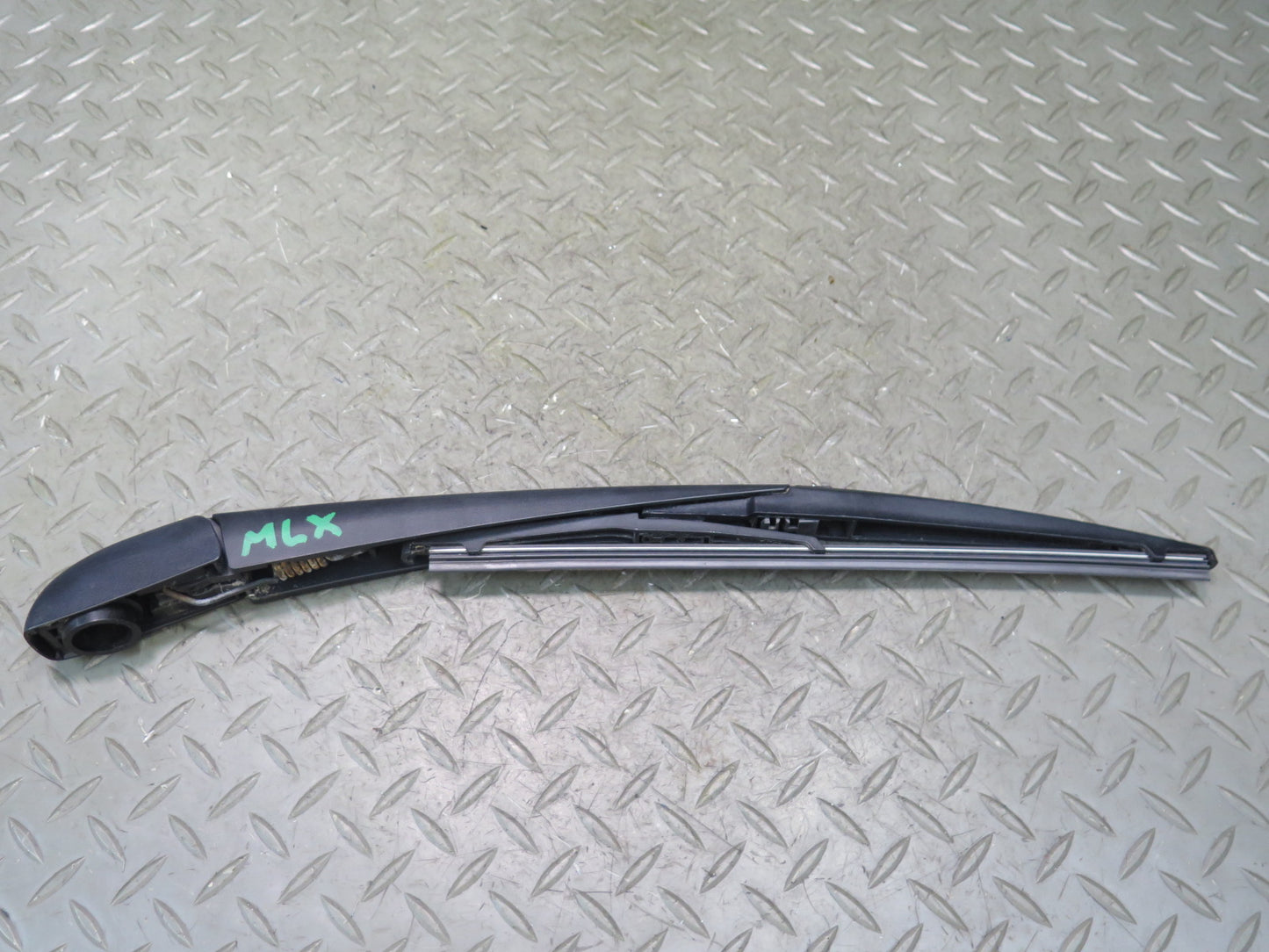 2008-2015 Lexus URJ201L LX570 Rear Liftgate Tailgate Window Wiper Arm