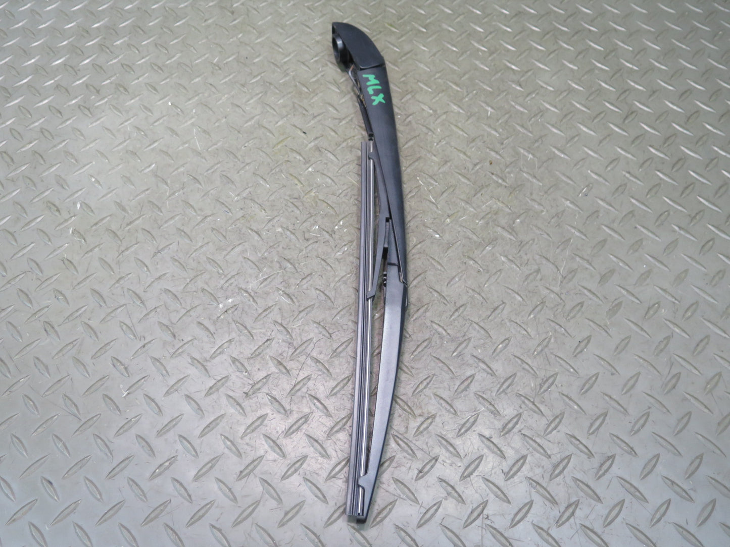 2008-2015 Lexus URJ201L LX570 Rear Liftgate Tailgate Window Wiper Arm
