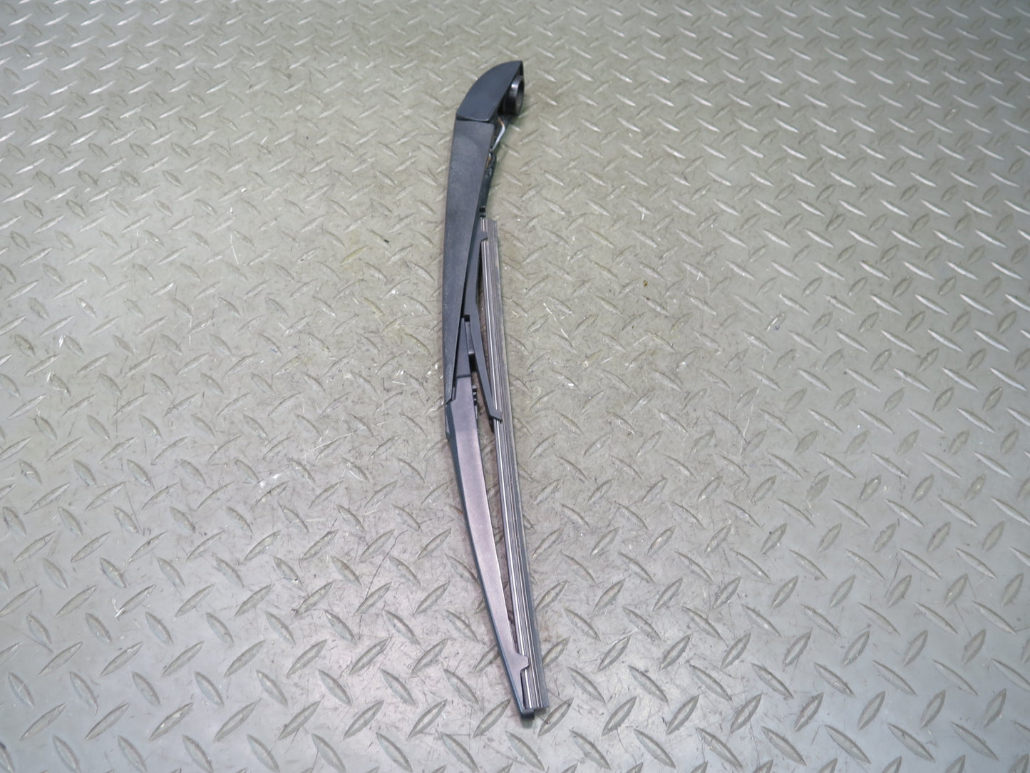 2008-2015 Lexus URJ201L LX570 Rear Liftgate Tailgate Window Wiper Arm