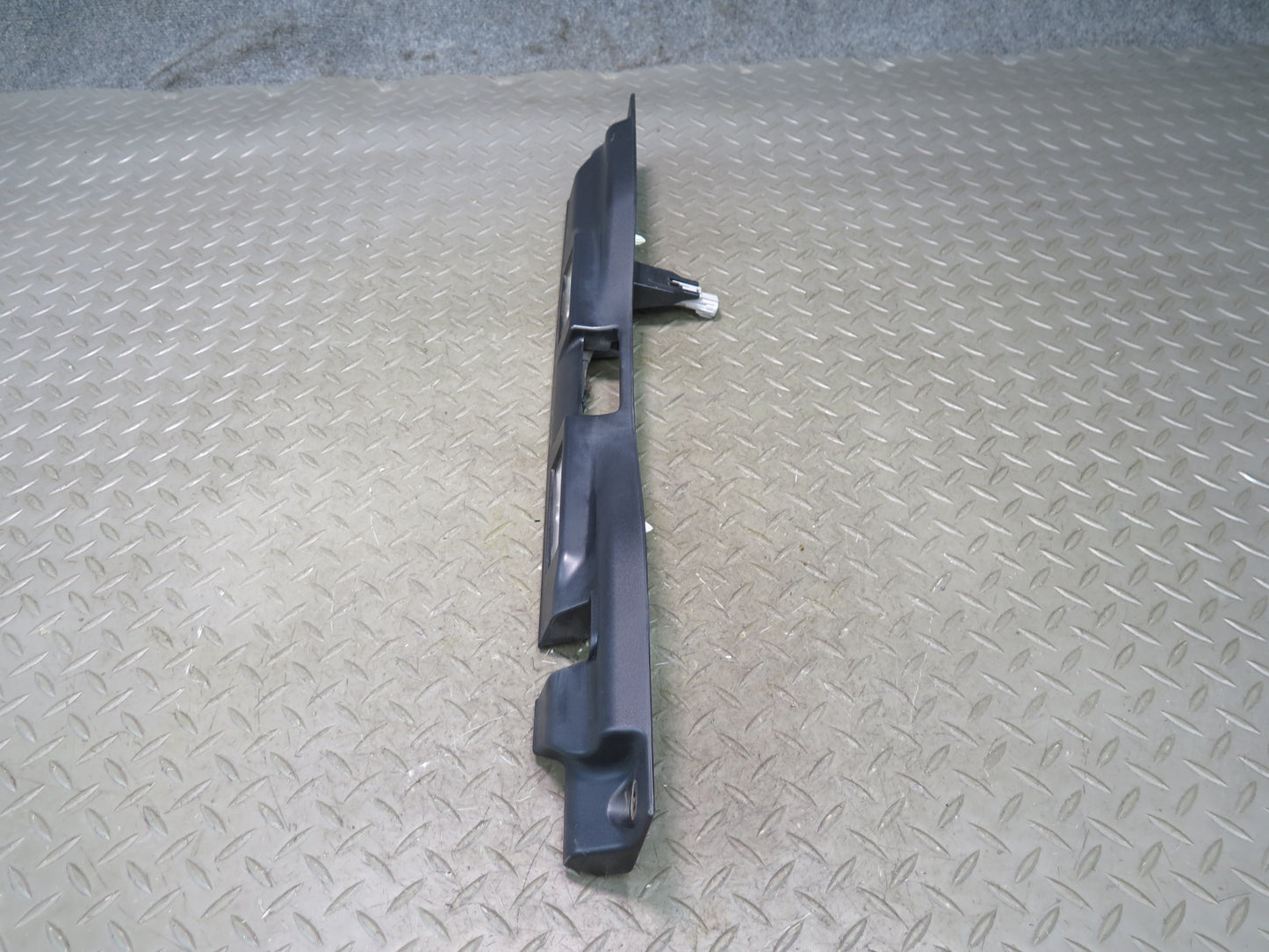 2008-2011 Lexus URJ201L LX570 Rear Trunk License Plate Light Lamp Panel
