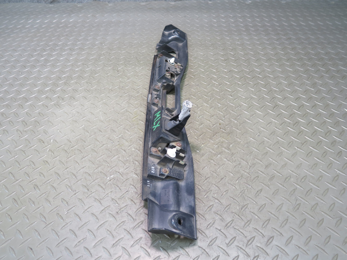 2008-2011 Lexus URJ201L LX570 Rear Trunk License Plate Light Lamp Panel