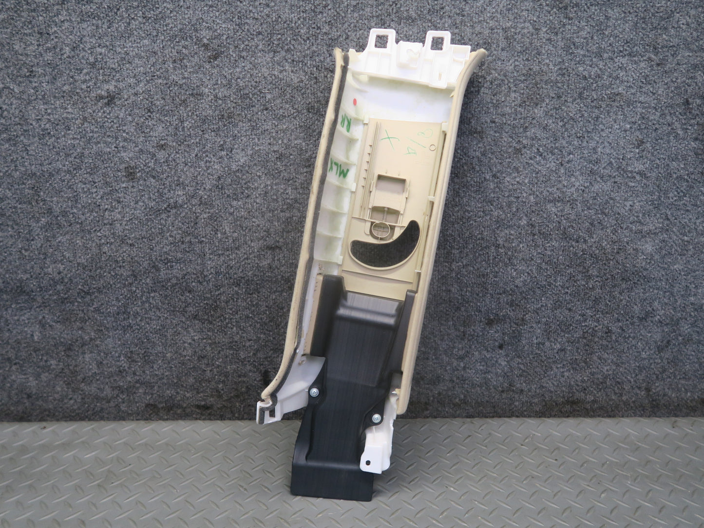 2008-2011 Lexus URJ201L LX570 Rear Left & Right C-pillar Upper Trim Panel Set
