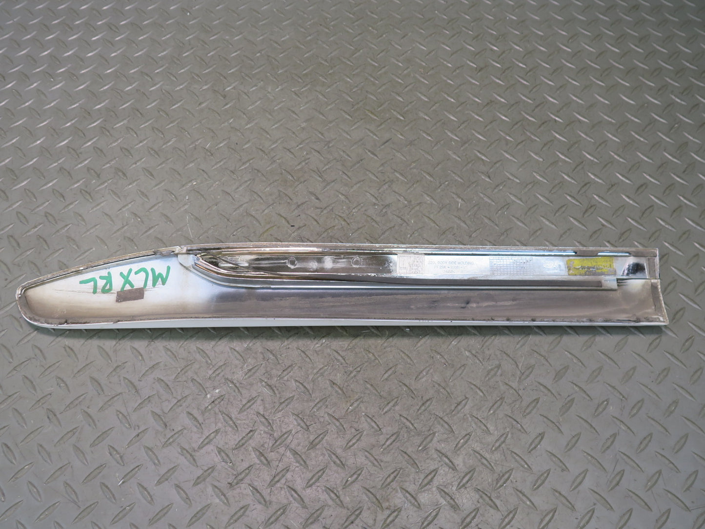 2008-2011 Lexus URJ201L LX570 Rear Left Side Door Lower Trim Molding Cover