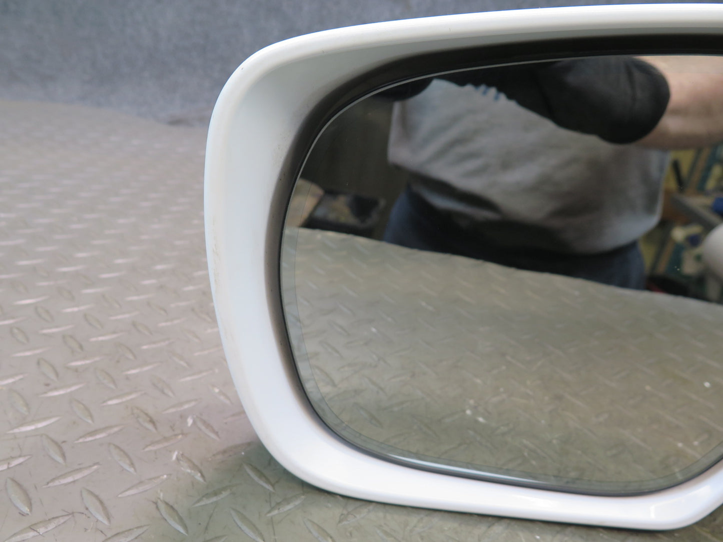 2008-2011 Lexus URJ201L LX570 Left Door Exterior Auto DIP Power Side View Mirror