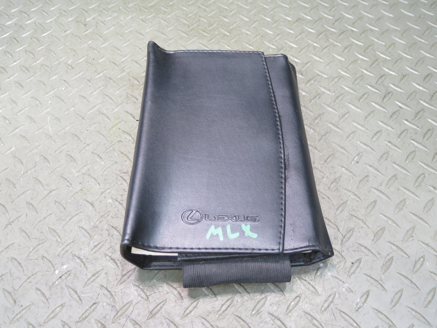 2009 Lexus URJ201L LX570 Owner User Operator Guide Manual Book Set W/ Case