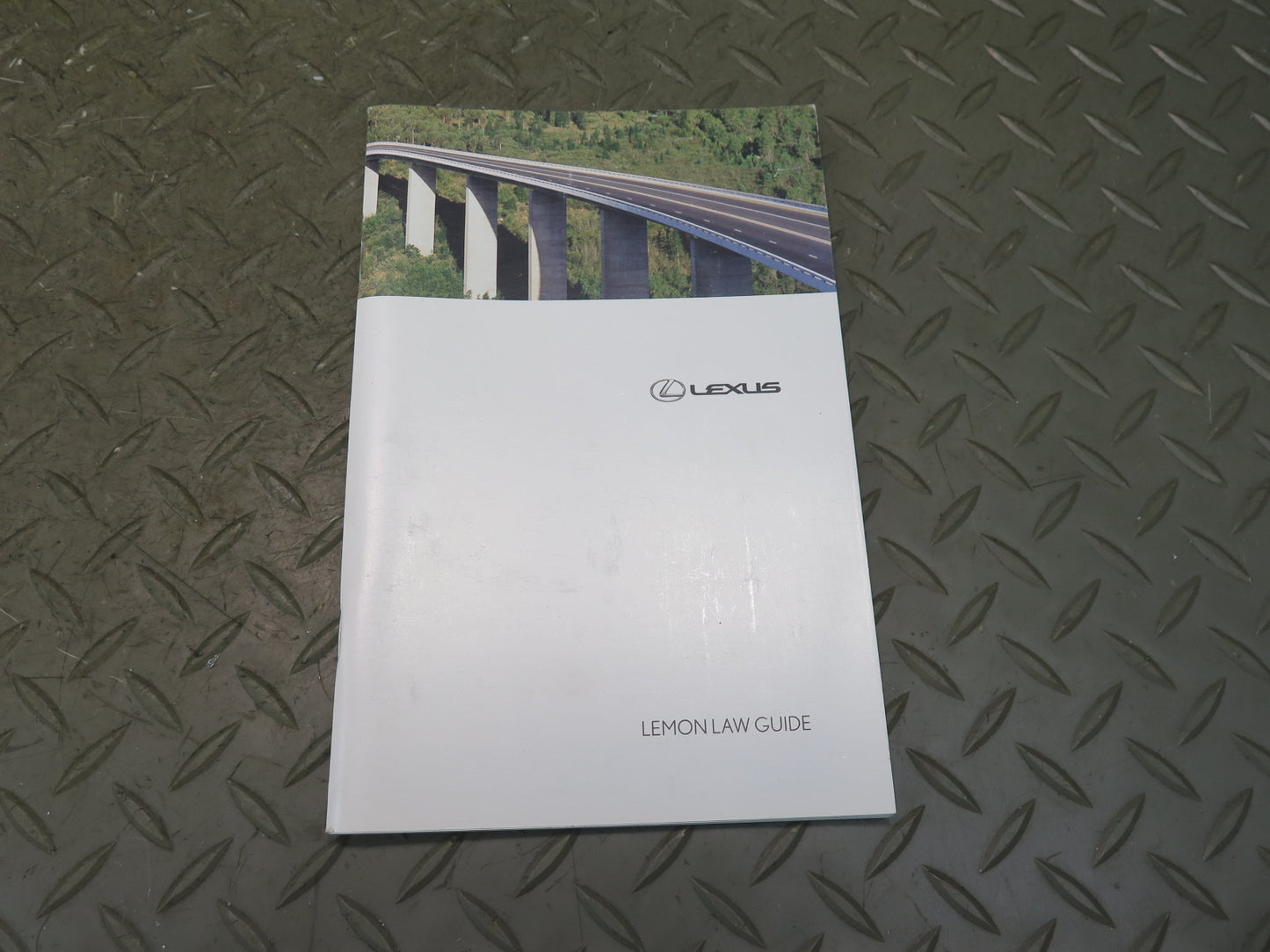 2009 Lexus URJ201L LX570 Owner User Operator Guide Manual Book Set W/ Case