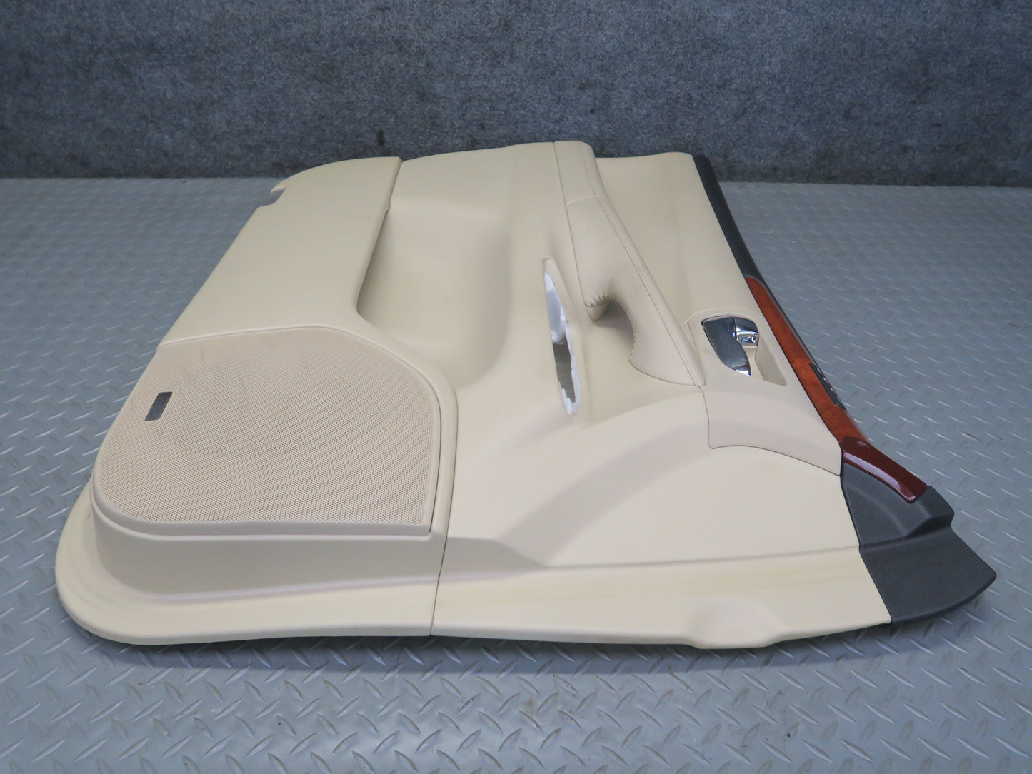 2008-2011 Lexus URJ201L LX570 Front Left Side Door Interior Trim Cover Panel