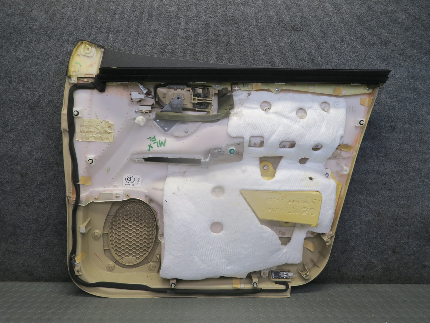 2008-2011 Lexus URJ201L LX570 Front Left Side Door Interior Trim Cover Panel