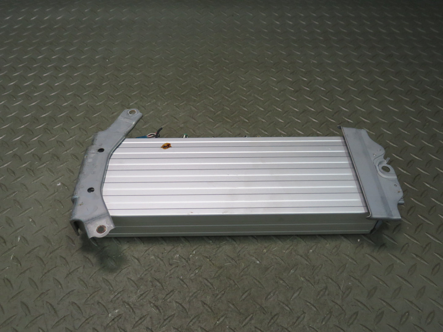 2008-2010 Lexus URJ201L LX570 Mark Levinson Audio Amplifier AMP 86280-0W190