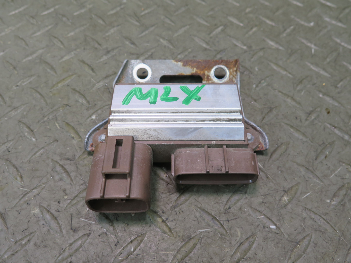 2008-2011 Lexus URJ201L LX570 Engine Air Injection Control Module Unit