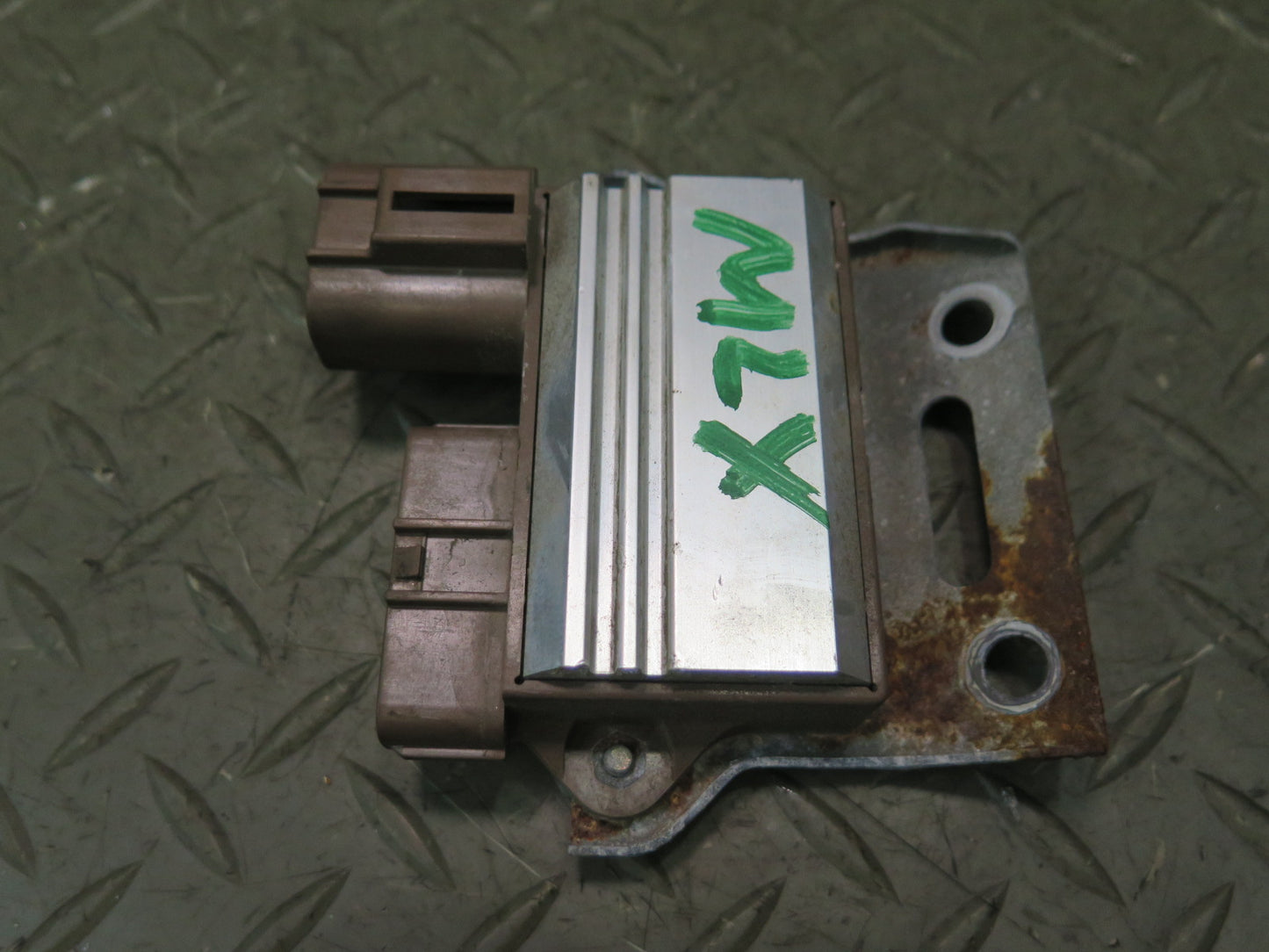 2008-2011 Lexus URJ201L LX570 Engine Air Injection Control Module Unit