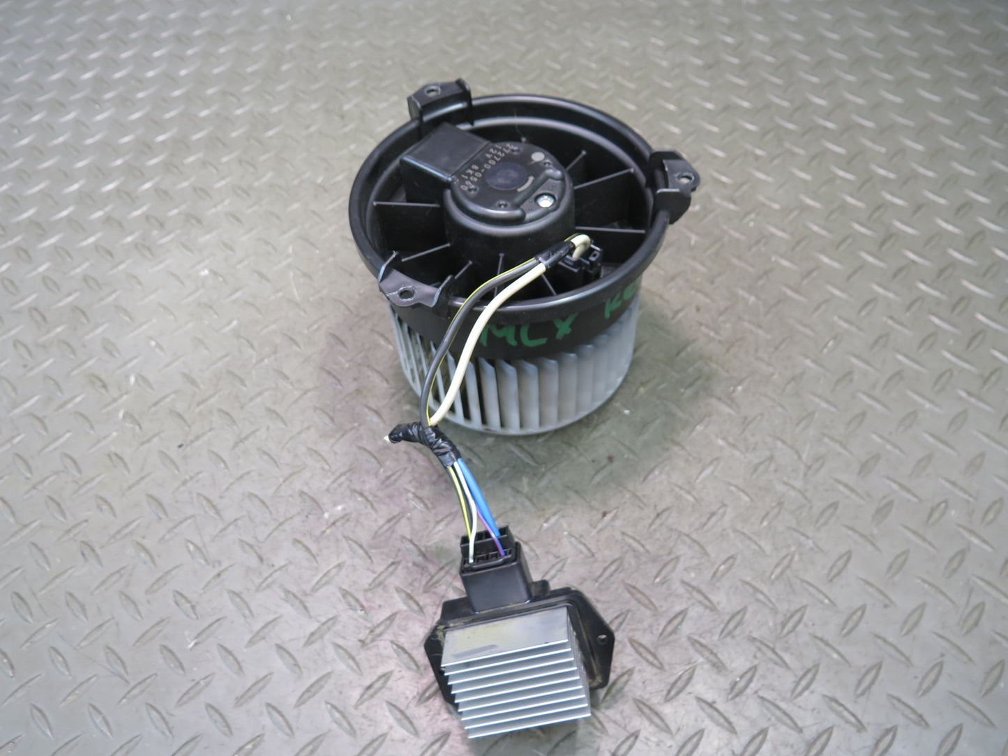 2008-2010 Lexus URJ201L LX570 A/C Heater Blower Motor Fan W/ Resistor