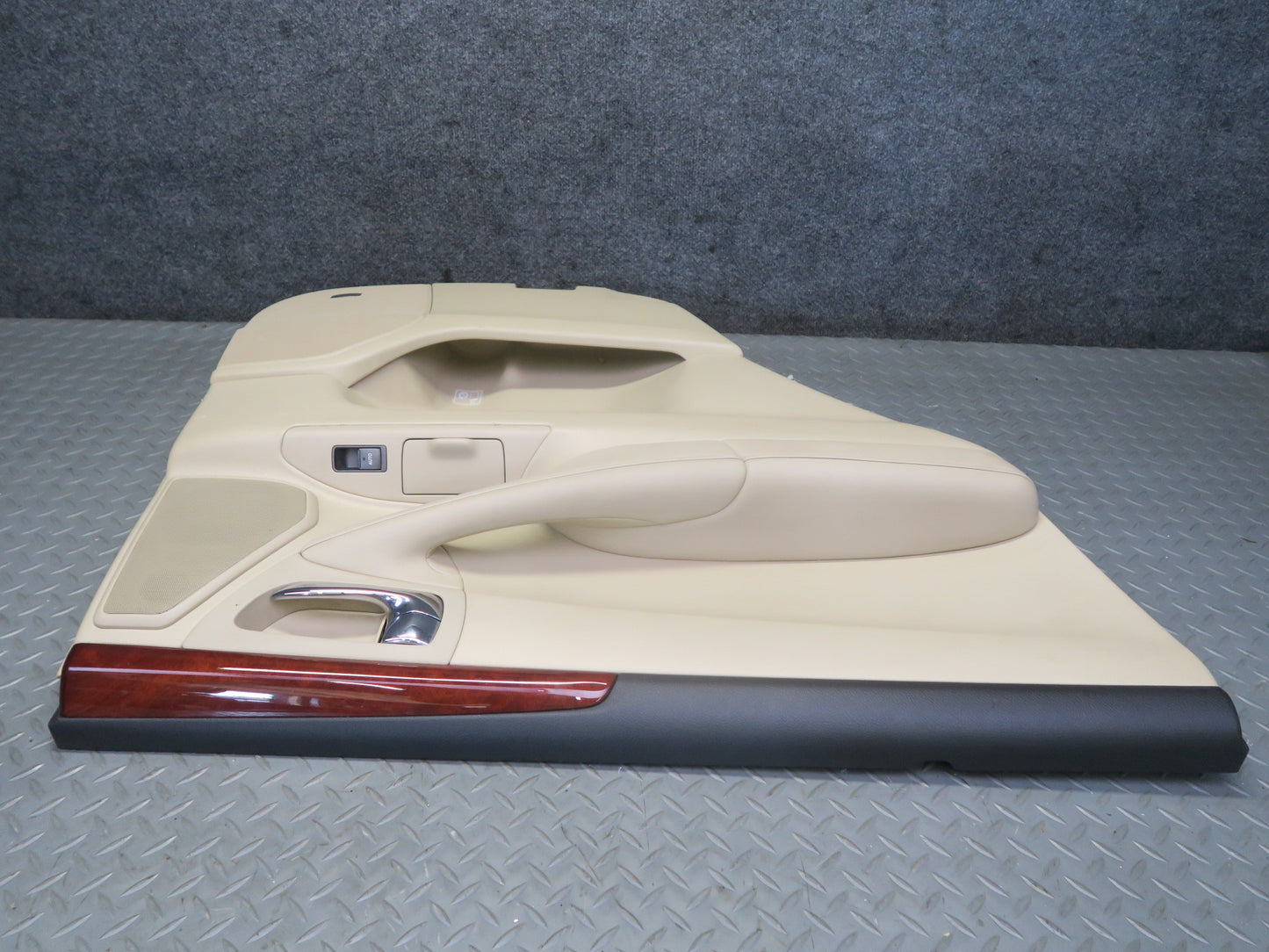 2008-2011 Lexus URJ201L LX570 Rear Left Side Door Interior Trim Cover Panel