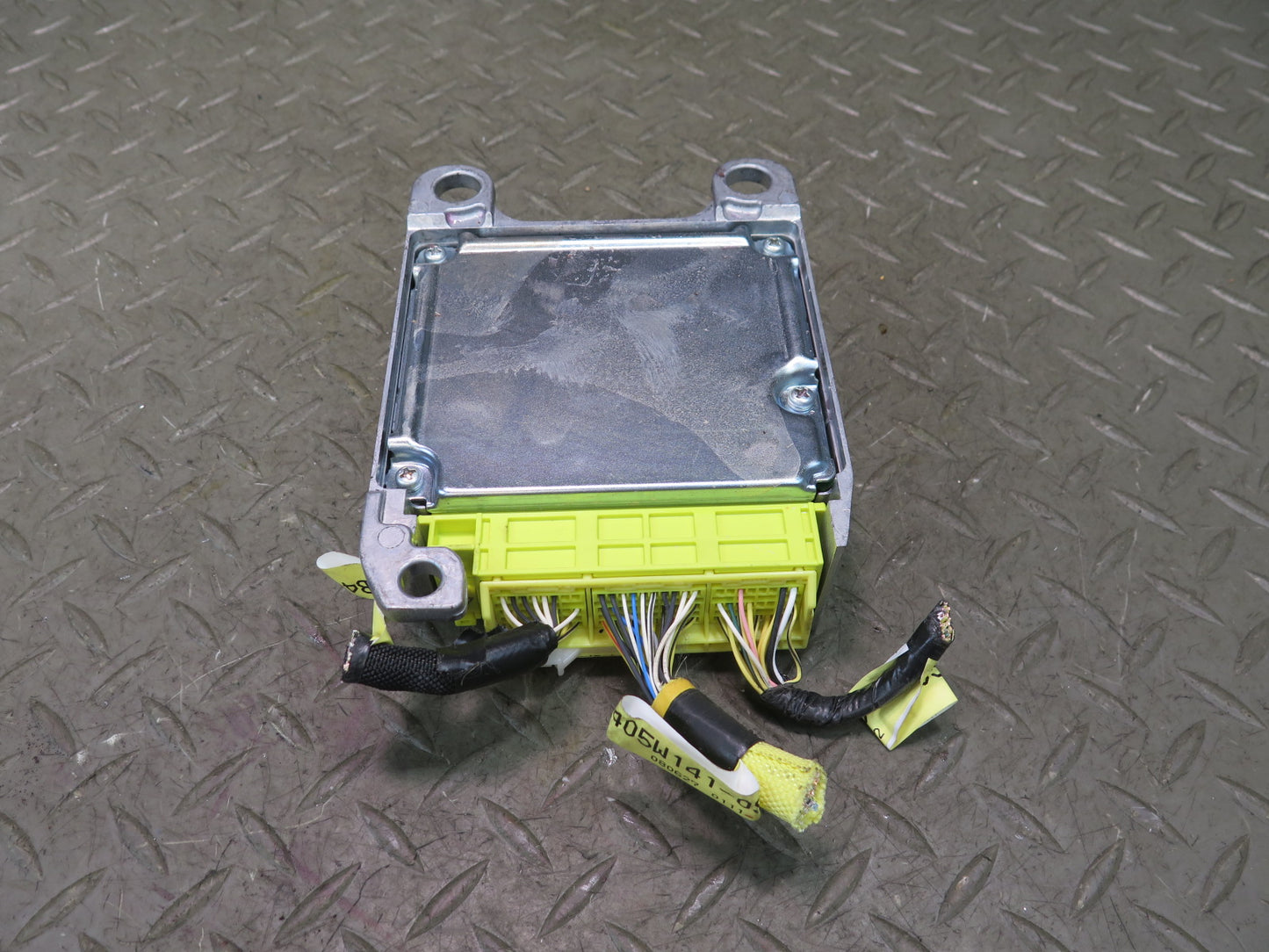 08-11 LEXUS URJ201L LX570 CENTRAL MAIN SRS AIR BAG CONTROL ECU MODULE OEM