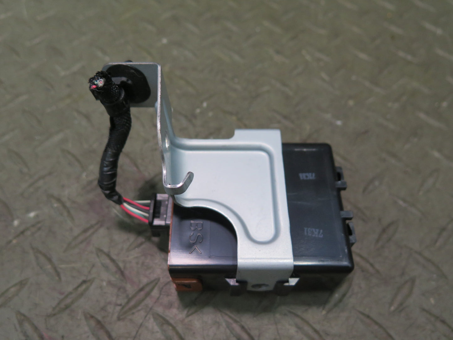 2008-2015 Lexus URJ201L LX570 TPMS Tire Pressure Monitor Control Module