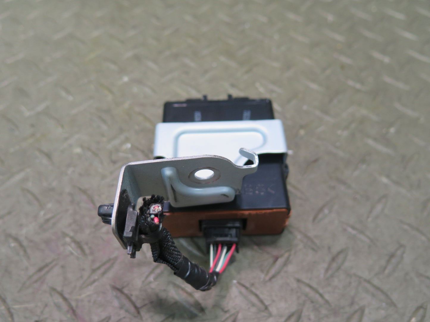 2008-2015 Lexus URJ201L LX570 TPMS Tire Pressure Monitor Control Module
