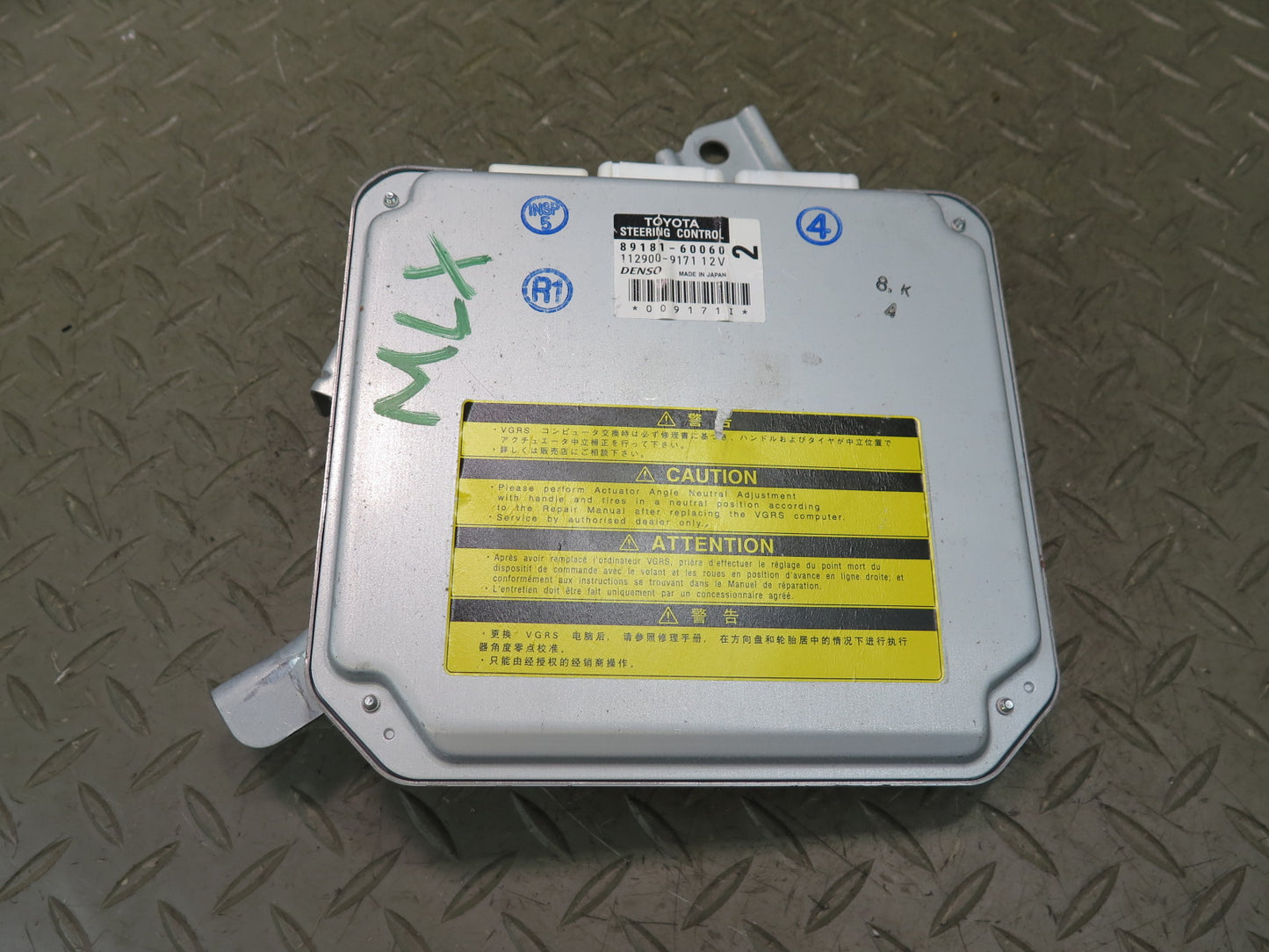 2008-2011 Lexus URJ201L LX570 Steering Control Module Unit 89181-60060