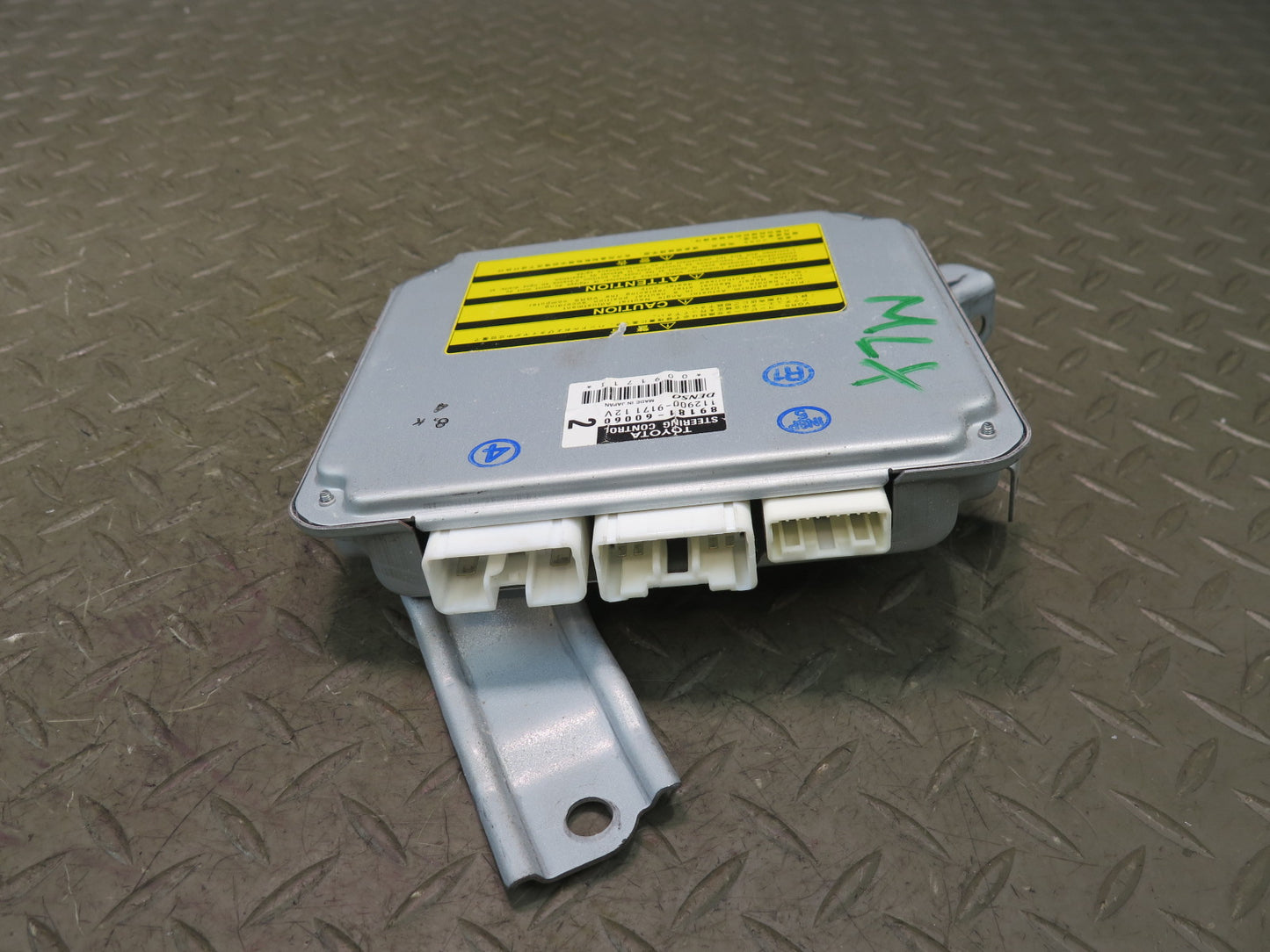 2008-2011 Lexus URJ201L LX570 Steering Control Module Unit 89181-60060