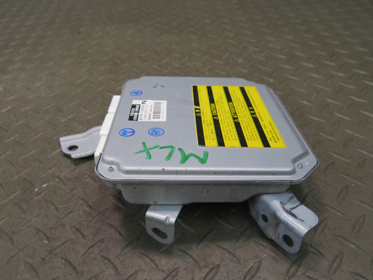 2008-2011 Lexus URJ201L LX570 Steering Control Module Unit 89181-60060