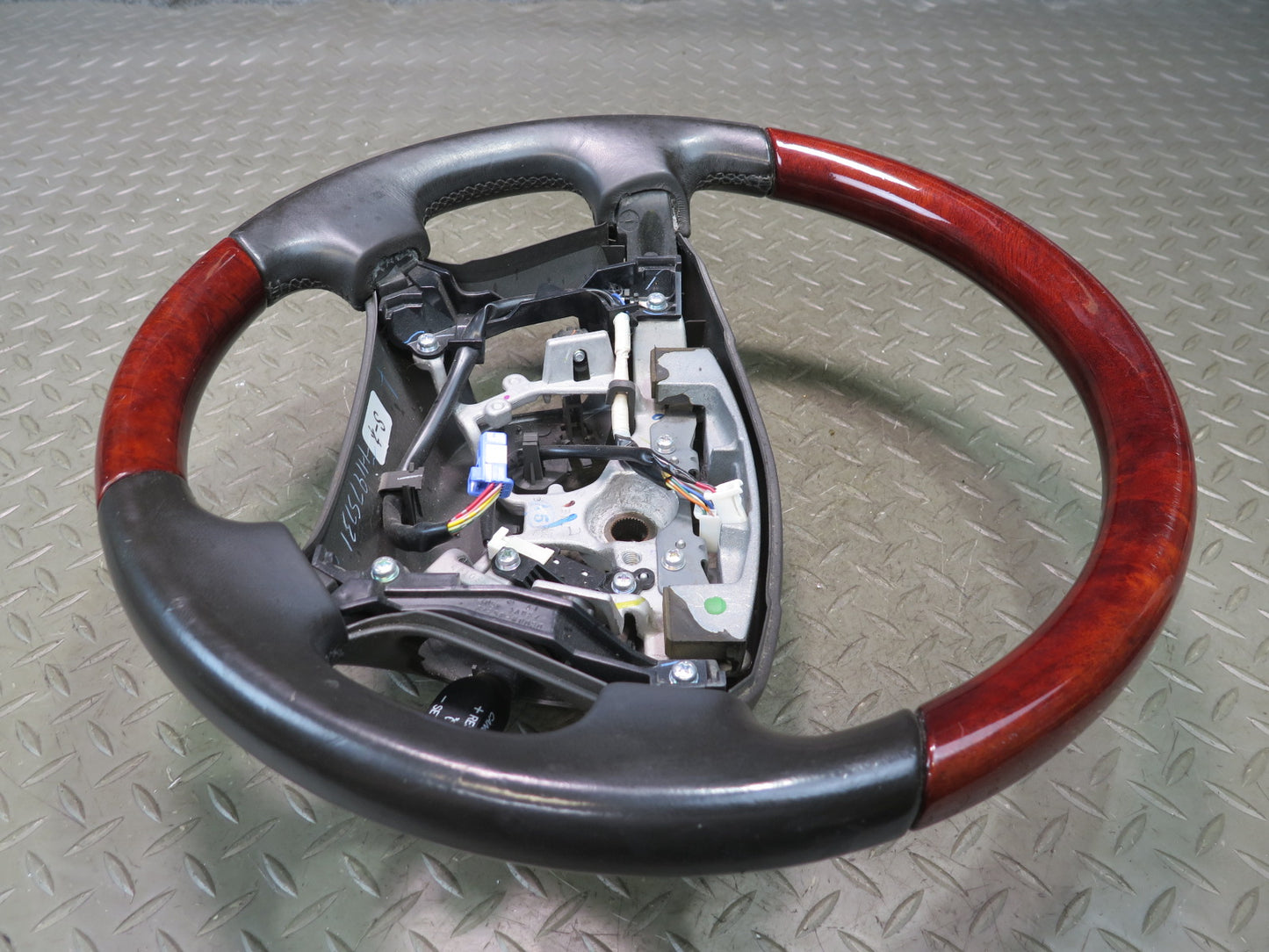2008-2011 Lexus URJ201L LX570 Leather Wood Steering W/ Cruise Control