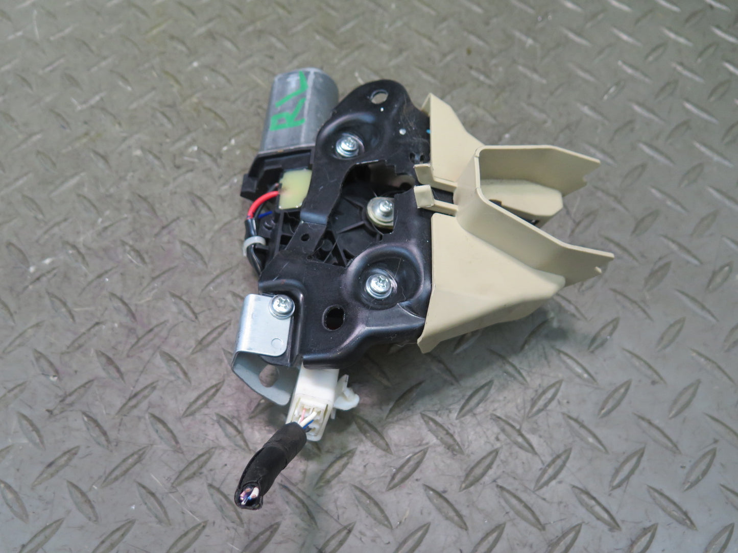 2008-2011 Lexus URJ201L LX570 Rear Left Folding Seat Lock Latch Actuator