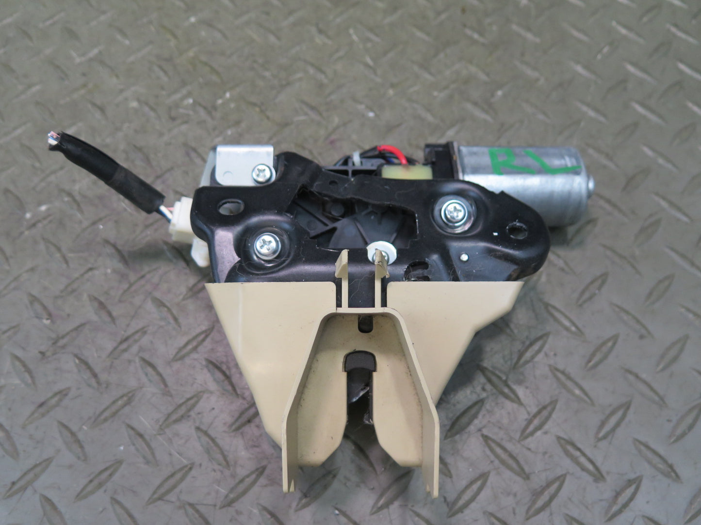 2008-2011 Lexus URJ201L LX570 Rear Left Folding Seat Lock Latch Actuator