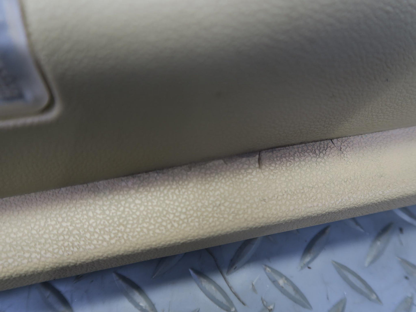 07-11 Mercedes W164 ML350 Front Left Interior Door Panel w Switch Beige OEM