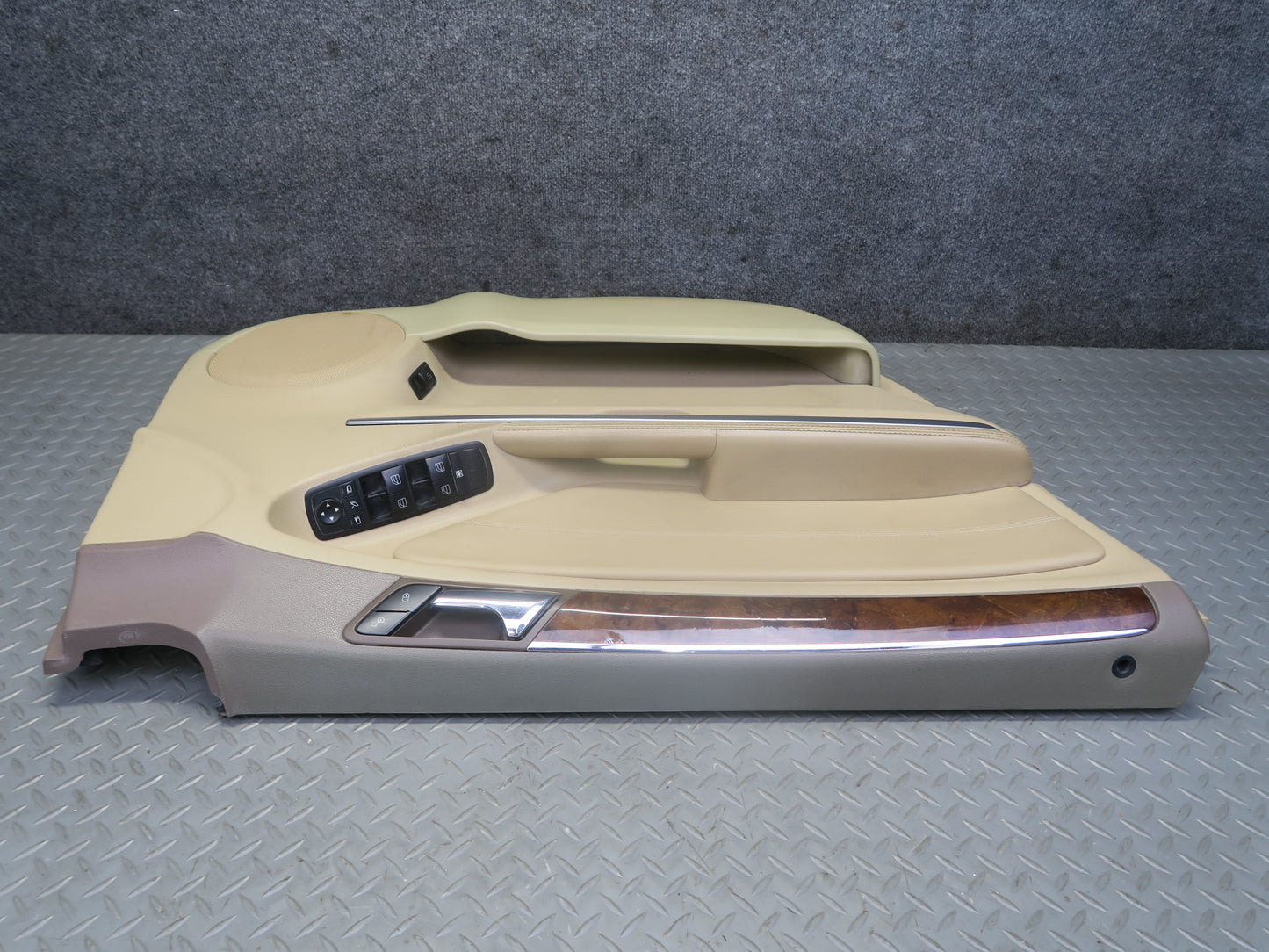07-11 Mercedes W164 ML350 Front Left Interior Door Panel w Switch Beige OEM