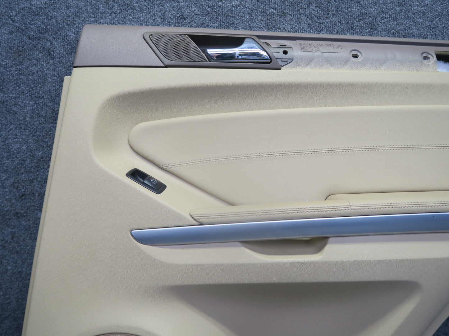 07-11 Mercedes W164 ML350 Set of 2 Rear Left & Right Interior Door Panel OEM