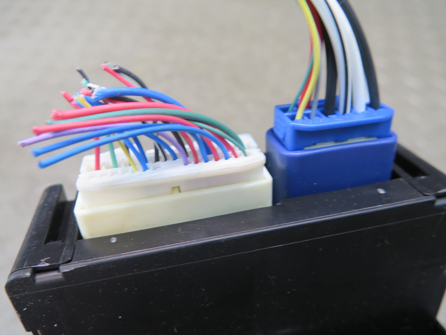 2008-2011 Lexus URJ201L LX570 Multiplex Network Body Computer NO.2 89226-60041