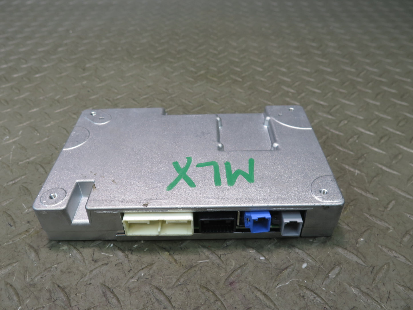 2008-2010 Lexus URJ201L LX570 Communication Telephone Control Module Unit