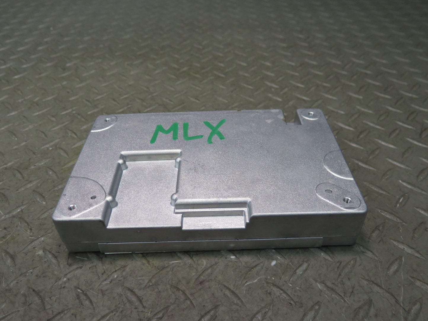 2008-2010 Lexus URJ201L LX570 Communication Telephone Control Module Unit