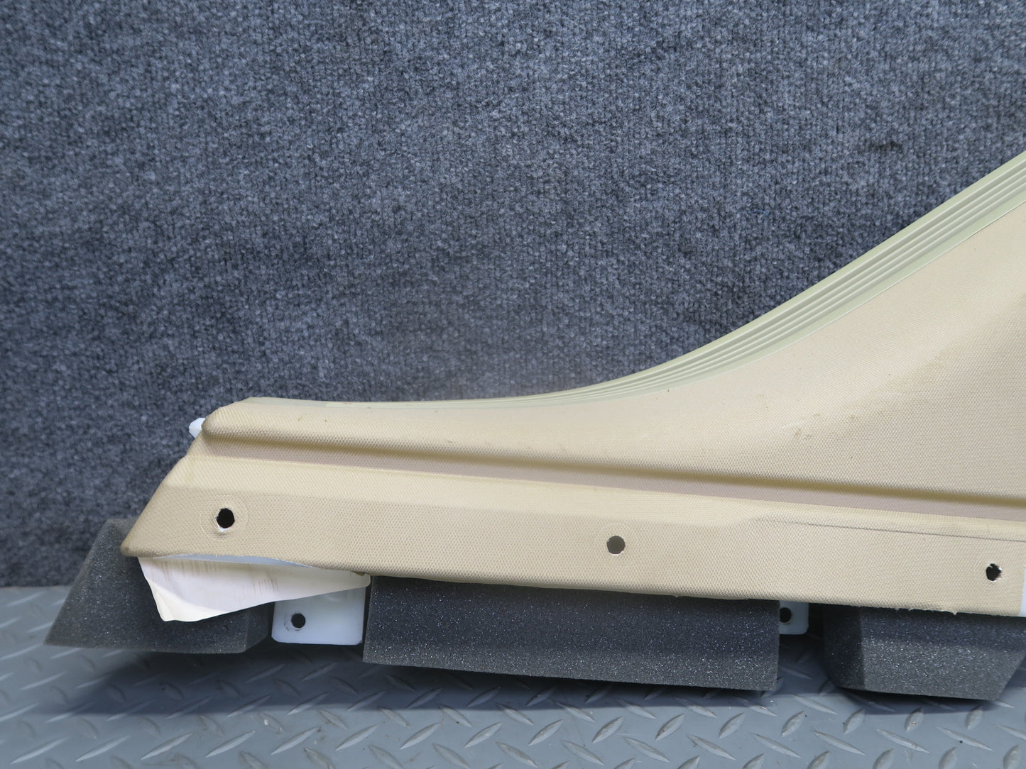 06-11 Mercedes W164 ML350 Set of 2 Left & Right C Pillar Trim Cover Beige OEM