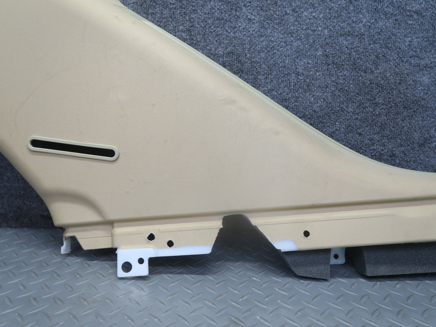 06-11 Mercedes W164 ML350 Set of 2 Left & Right C Pillar Trim Cover Beige OEM