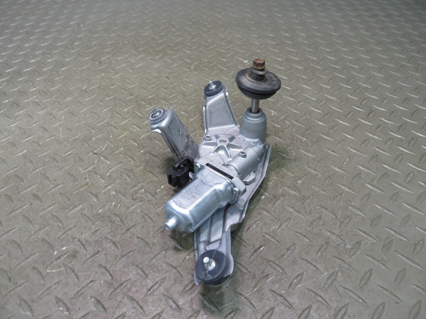2008-2015 Lexus URJ201L LX570 Rear Liftgate Wiper Power Motor