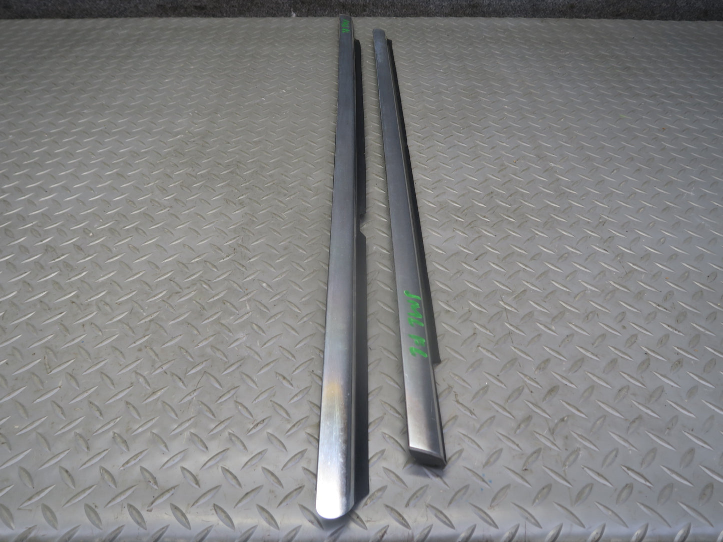 06-11 Mercedes W164 ML Set of 2 Front & Rear Left Door Weatherstrip Molding OEM