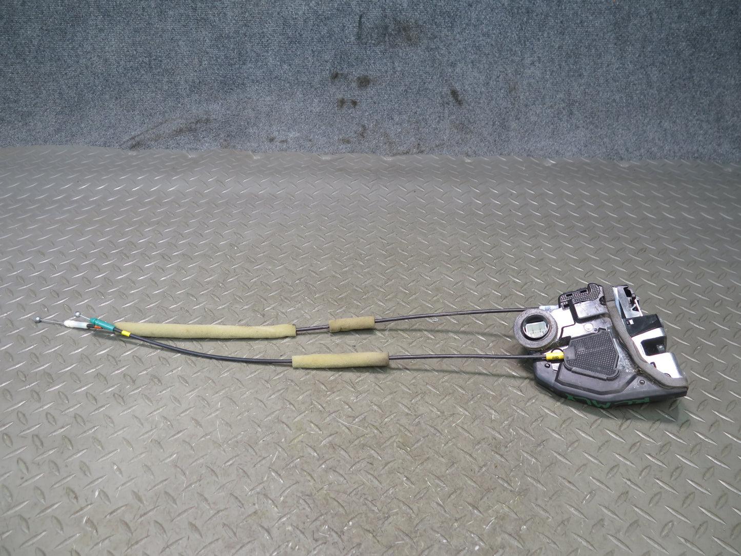 2008-2015 Lexus URJ201L LX570 Rear Left Side Door Lock Latch Actuator