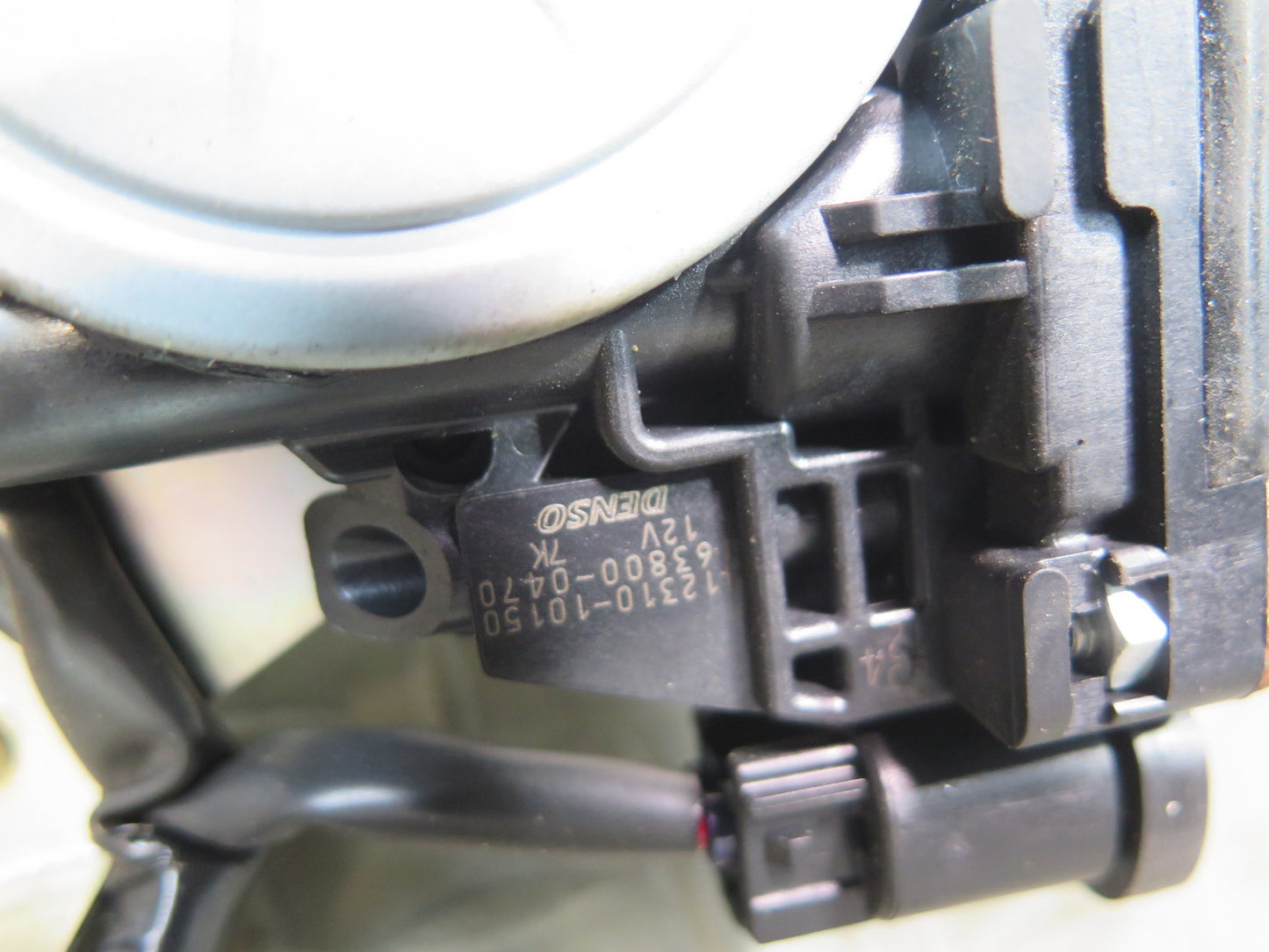 2008-2011 Lexus URJ201L LX570 Rear Right Side Trunk Tailgate Lock Latch Actuator