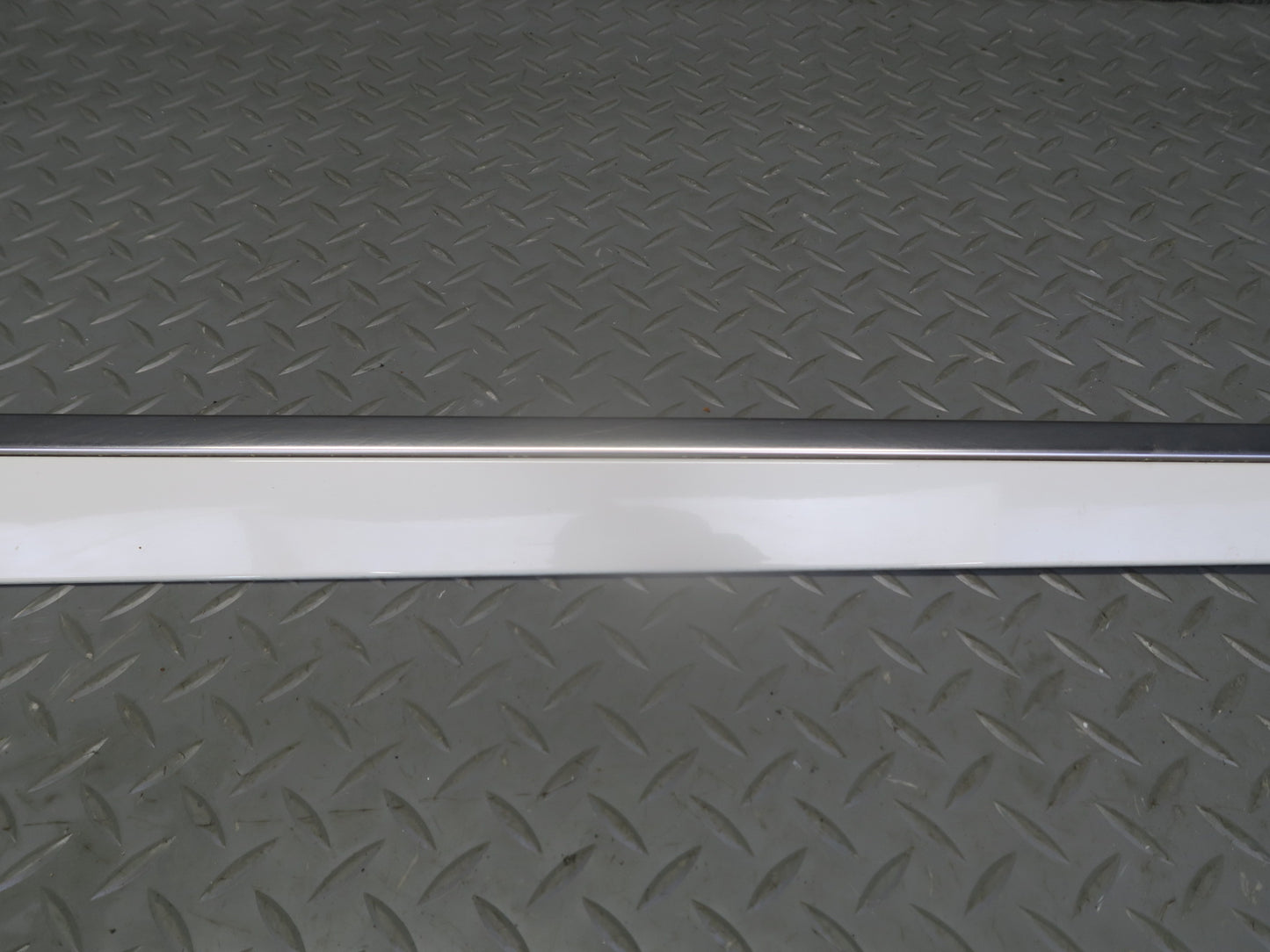 06-11 Mercedes W164 Ml-class Set of 2 Front Rear Right Door Exterior Molding OEM
