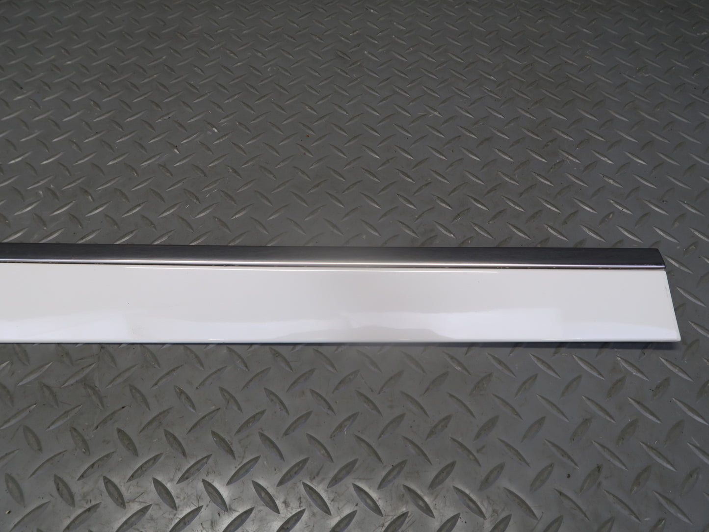 06-11 Mercedes W164 Ml-class Set of 2 Front Rear Right Door Exterior Molding OEM