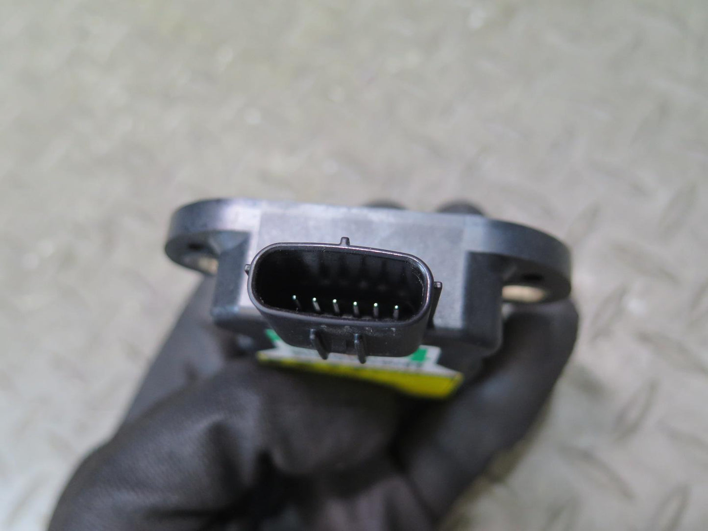2008-2010 Lexus URJ201L LX570 YAW Rate Stability Sensor 89183-60030