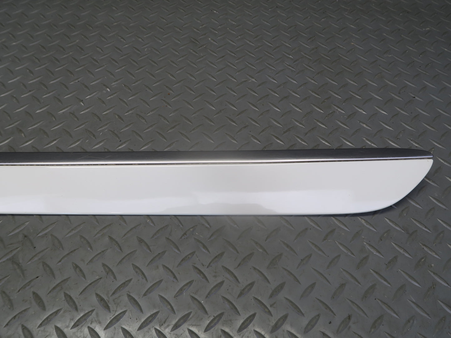 06-11 Mercedes W164 Ml-class Set of 2 Front Rear Left Door Exterior Molding OEM