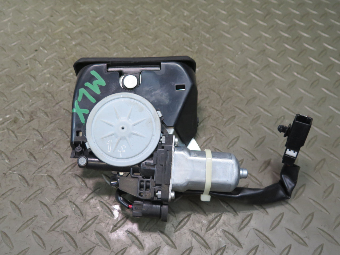2008-2015 Lexus URJ201L LX570 Power Liftgate Tailgate Trunk Lock Latch Actuator