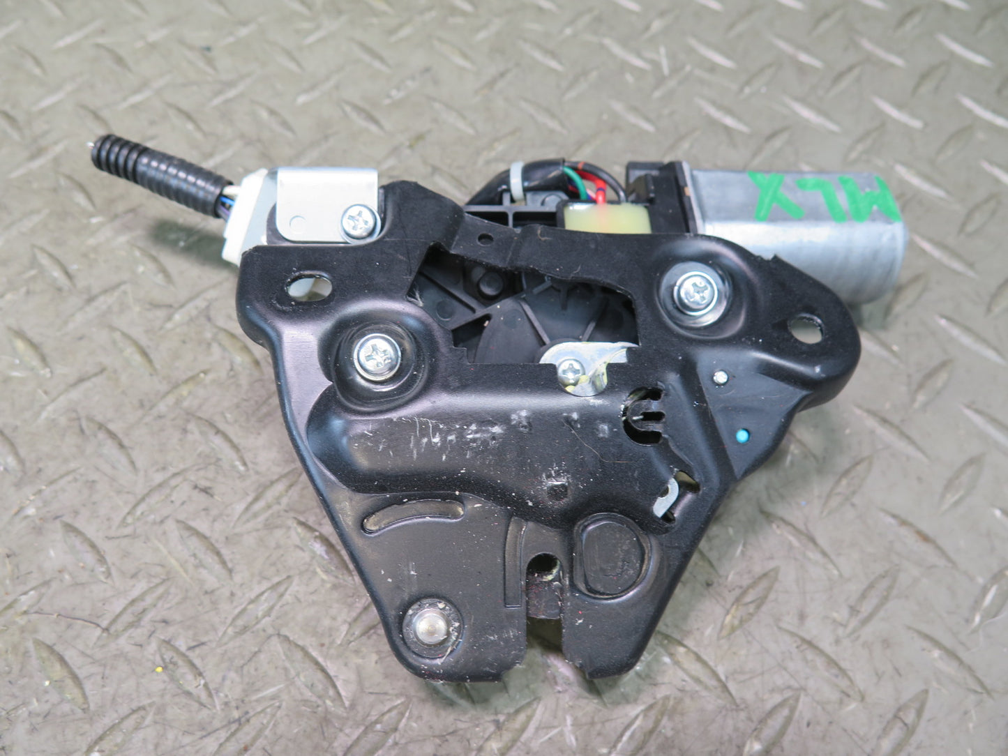 2008-2011 Lexus URJ201L LX570 Rear Right Folding Seat Lock Latch Actuator