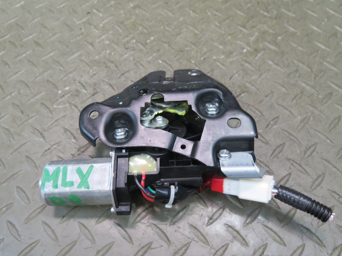 2008-2011 Lexus URJ201L LX570 Rear Right Folding Seat Lock Latch Actuator