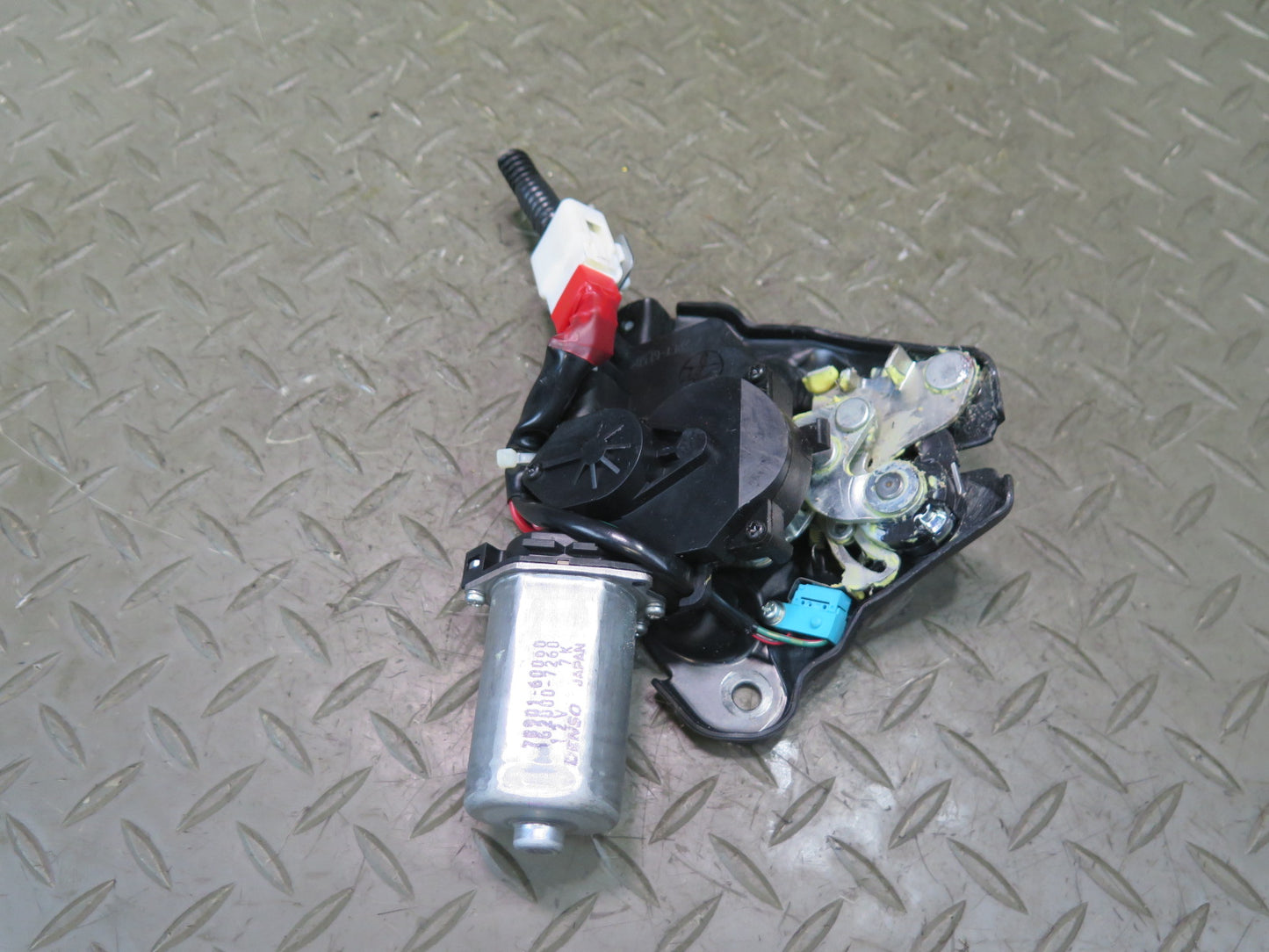 2008-2011 Lexus URJ201L LX570 Rear Right Folding Seat Lock Latch Actuator